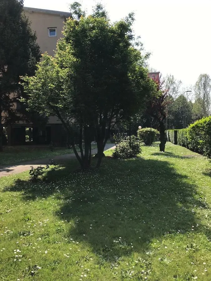 Appartamento Bright Flat With Shared Garden Milano Italia