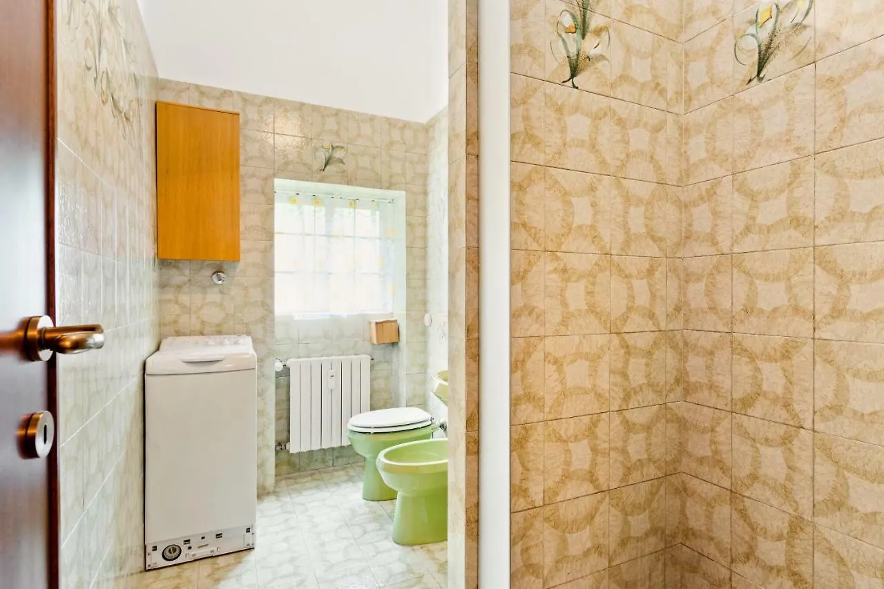 Bright Flat With Shared Garden Appartement Milaan Italië