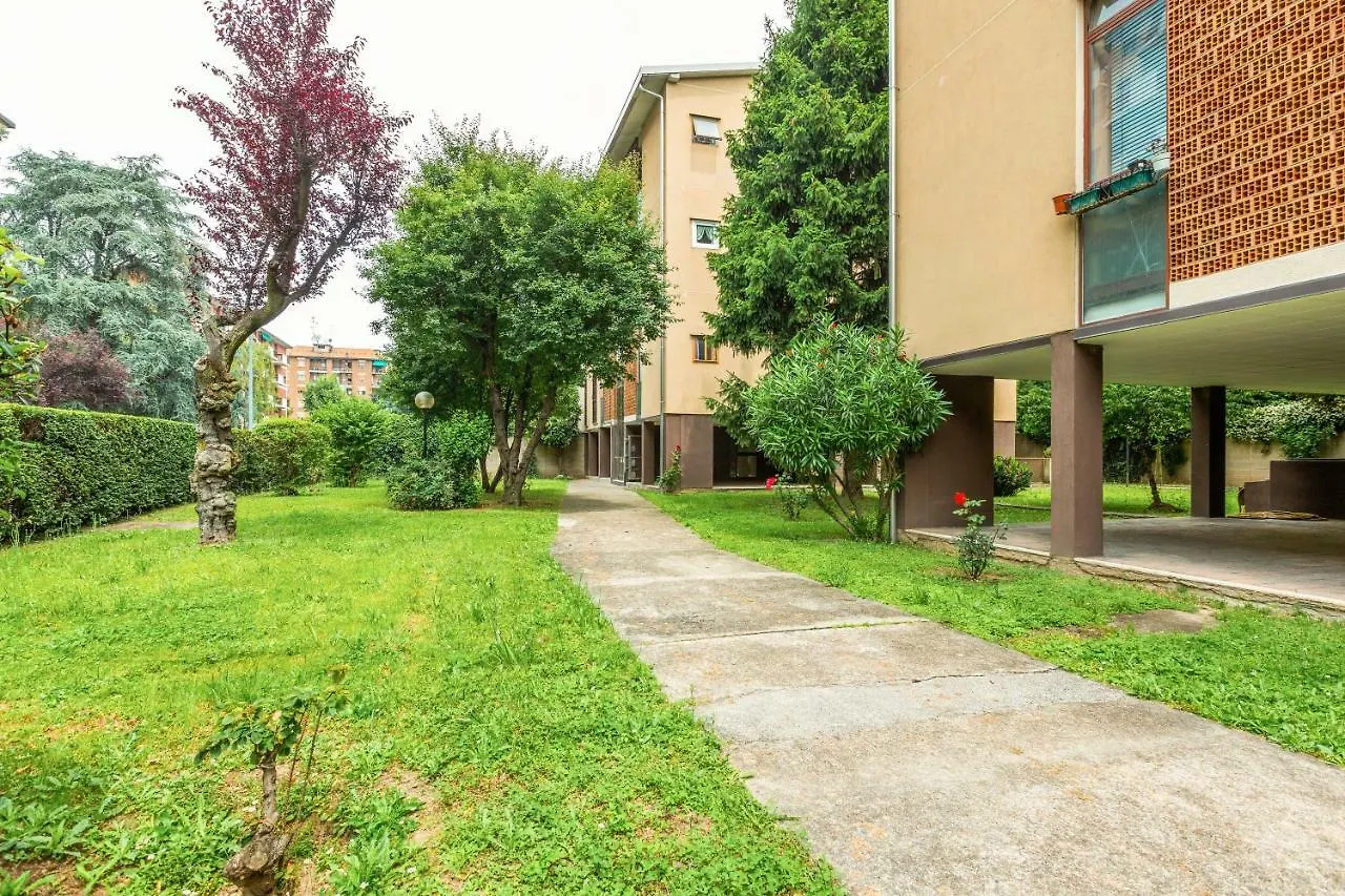 Bright Flat With Shared Garden Appartement Milaan Italië
